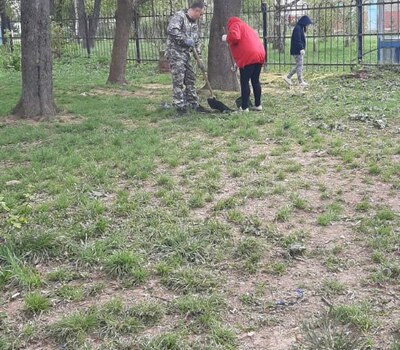 Субботник на ул. Кутузова, д.92